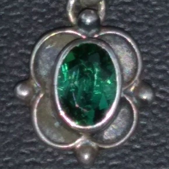 *WKEND SALE* S'Western Sterling Silver Emerald Pendant Dainty Necklace VINTAGE - Picture 4 of 8